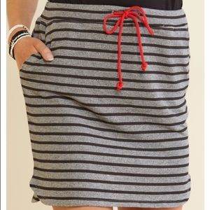 Sundry Evereve Gray Stripe Knit Mini Skirt Size 1 Small